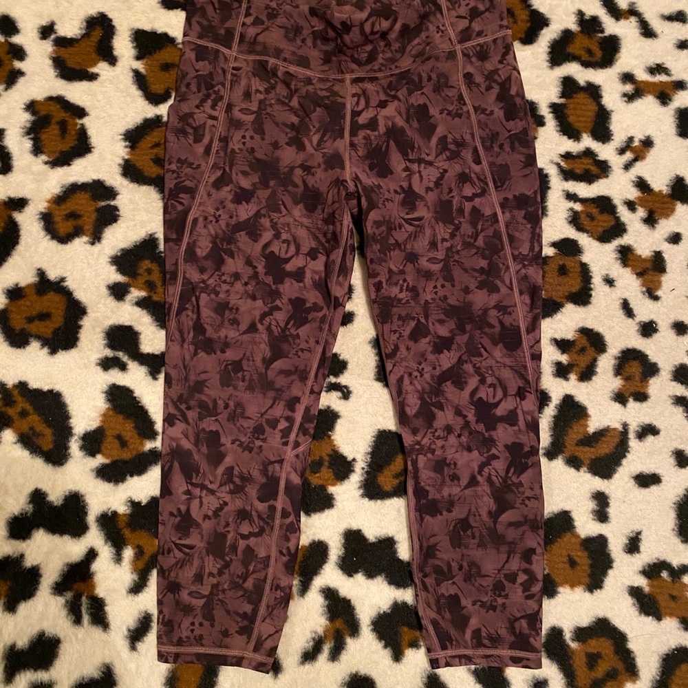 Lululemon Crop Time to Sweat leggings size 12